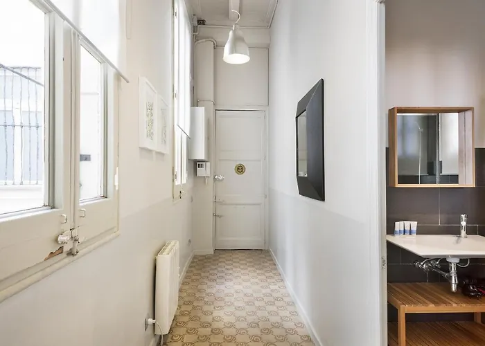 Ola Living Gaudi Apartman *